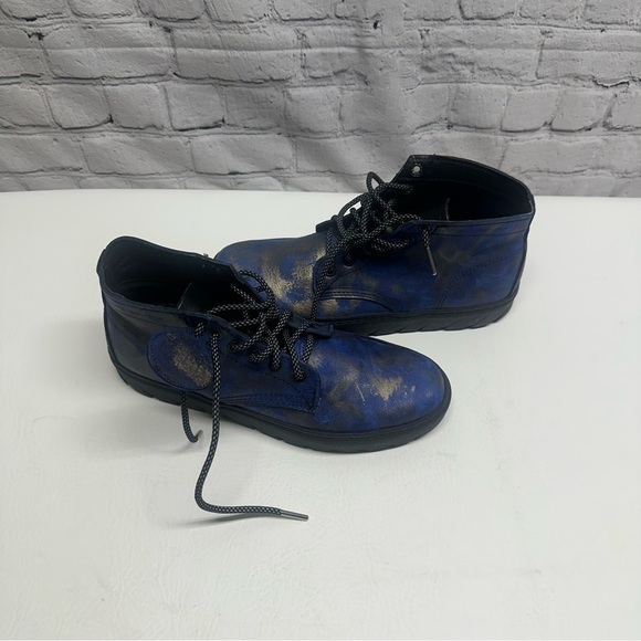 Brand new Wolverine Boots never worn. Size 8 NWOT